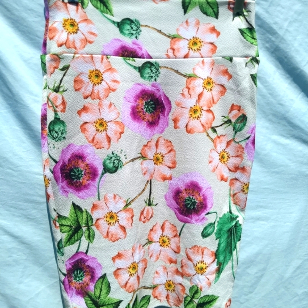 Lularoe Cassie Pencil Skirt size S NWOT